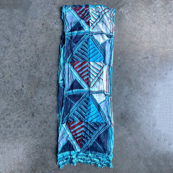 BCBGMaxAzria Geometric Print Scarf: LAST CHANCE (Donating 1/26) - Picture 2 of 3